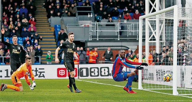 Palace recovers to hold Newcastle