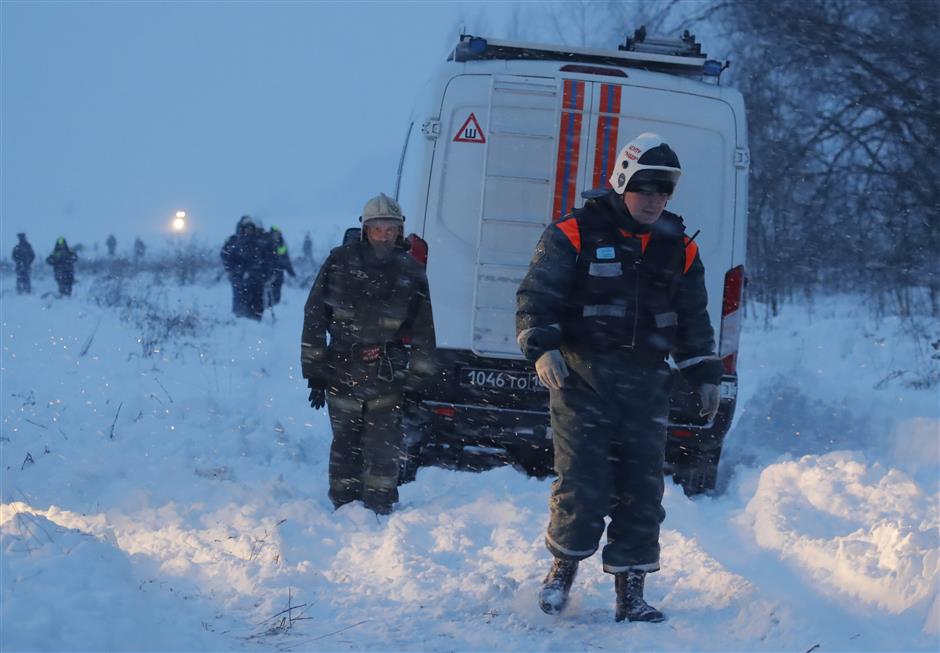 All 71 killed after plane crashes outside Moscow