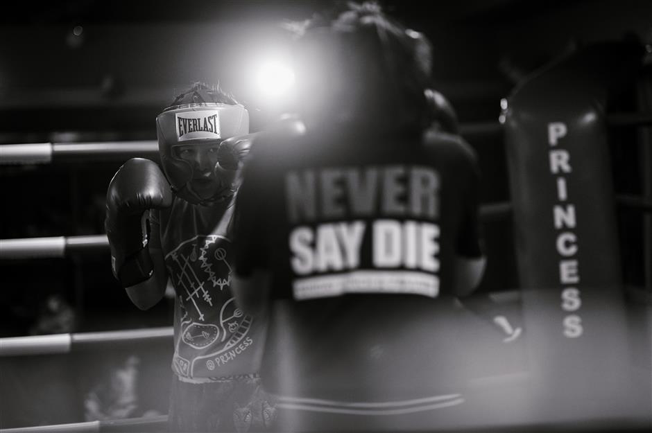 More young women stepping into the boxing ring