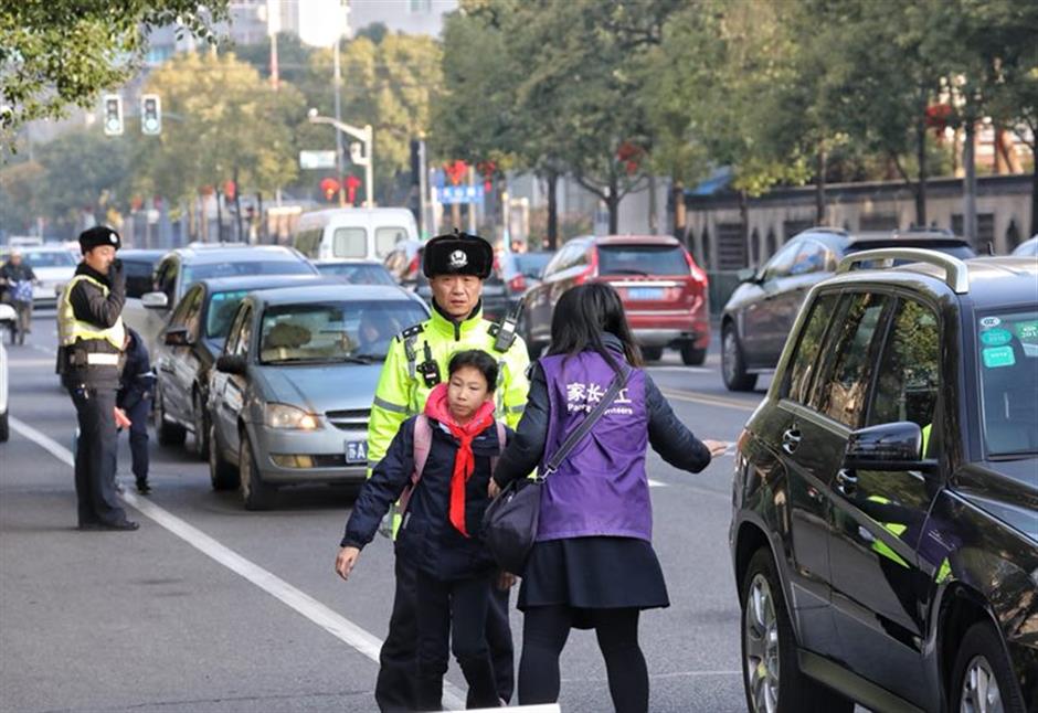 Police and parents help ensure student safety on first day of term