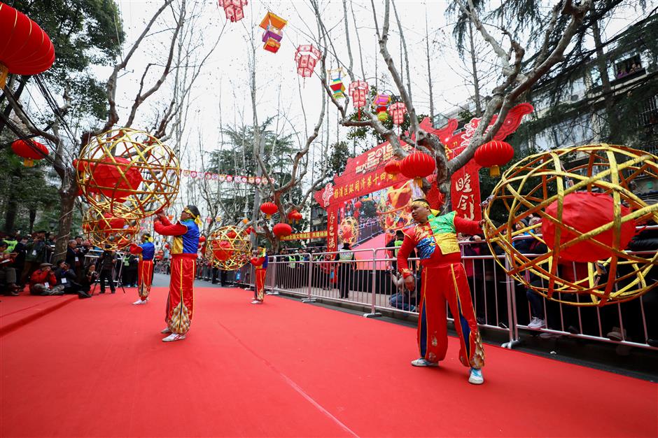 Yangpu celebrates Lantern Festival with cultural diversity