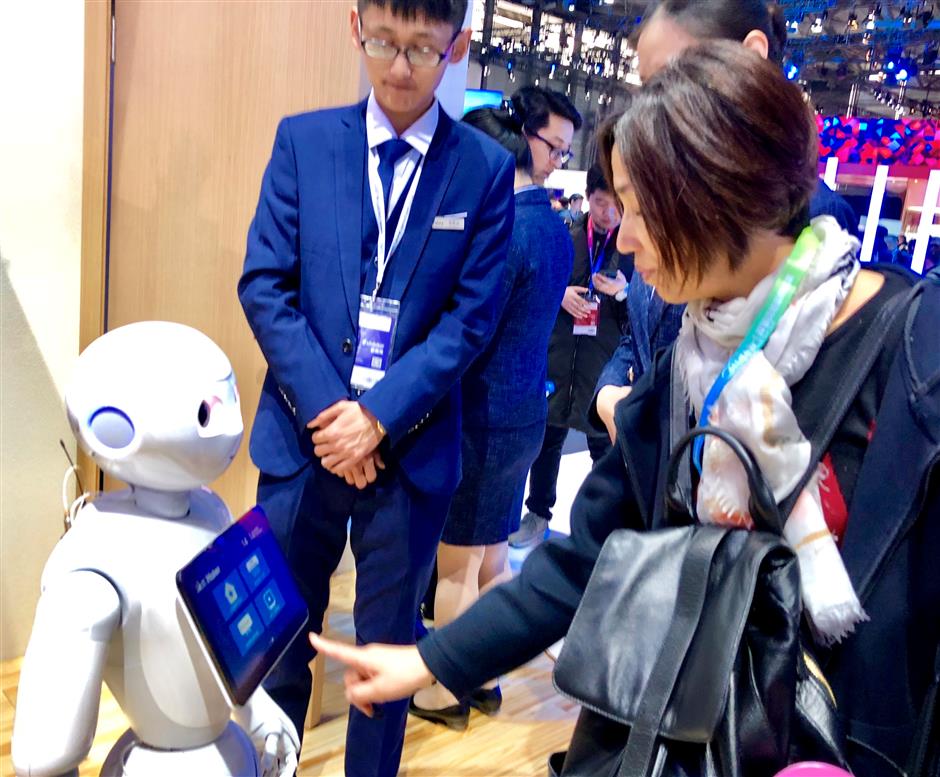 AI and robots AWE at top home appliance show