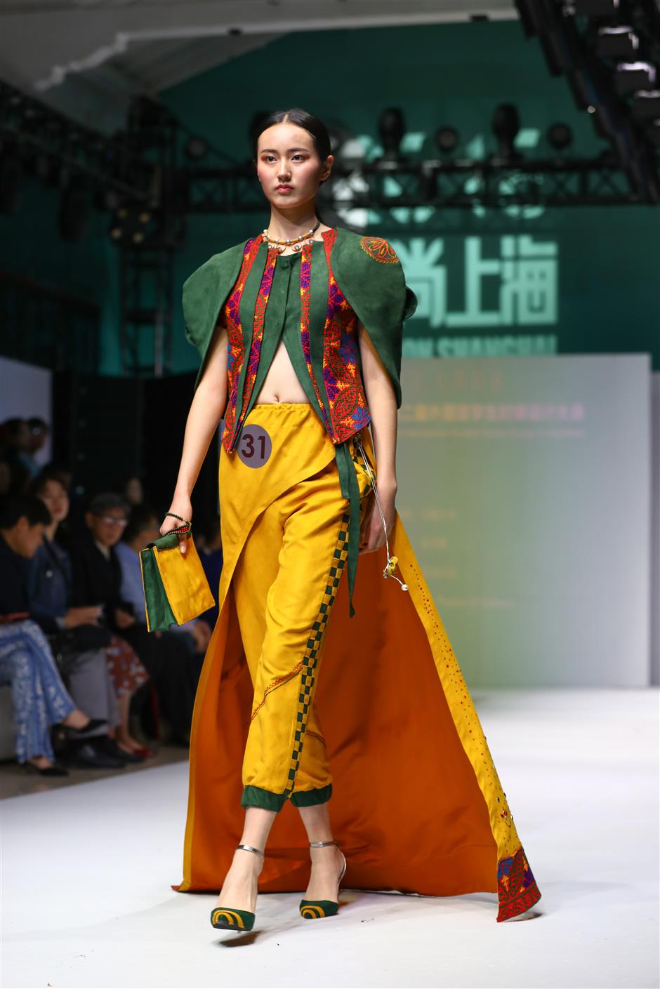 Foreign students show off talent in local fashion design competition