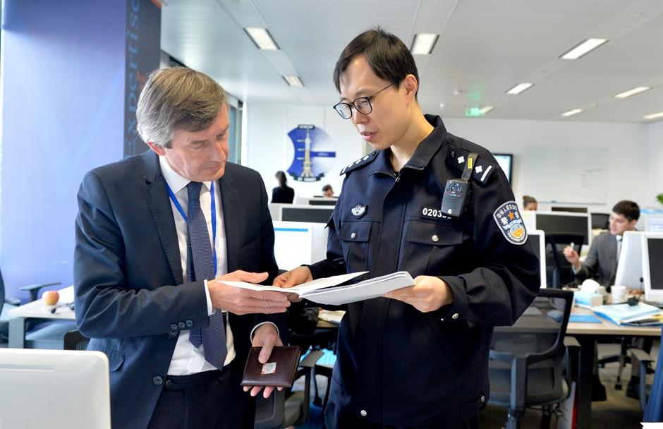 On the beat: vetting foreigners in Shanghai