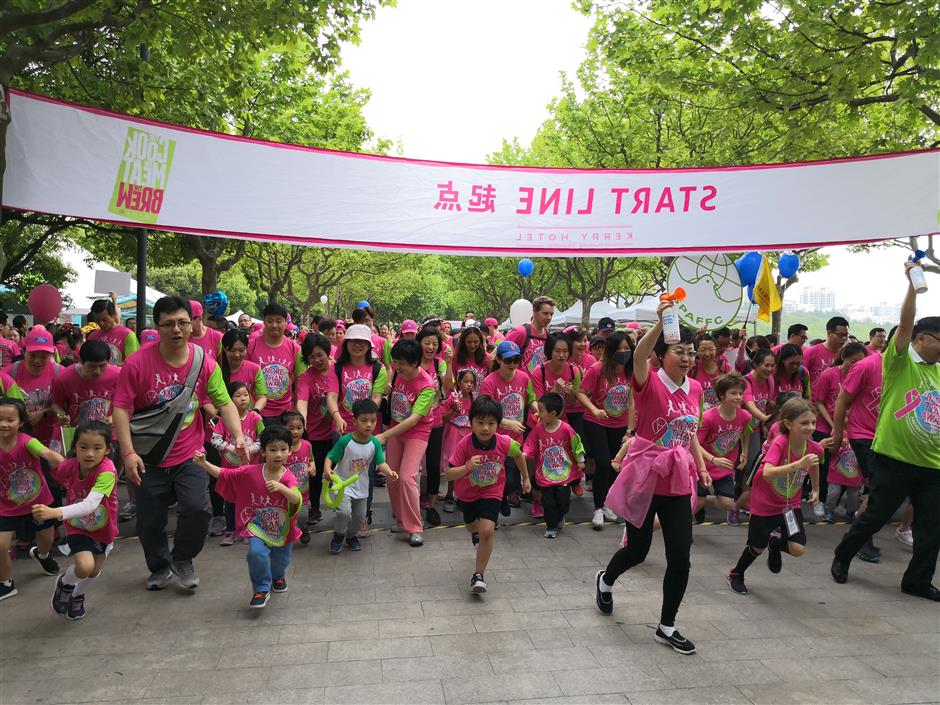 Charity run to promote awareness of breast cancer