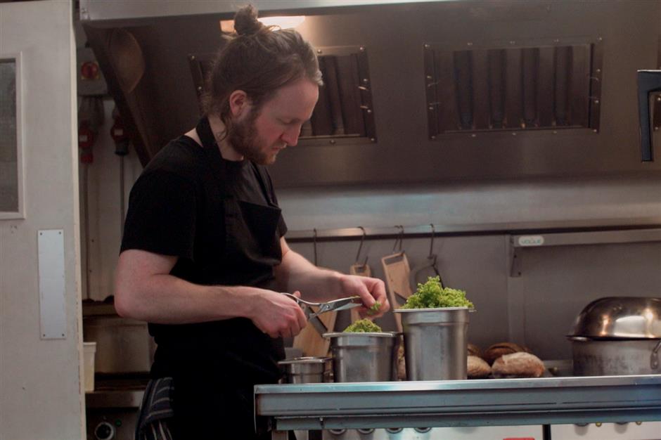 British chef stirs up food waste kitchen revolution