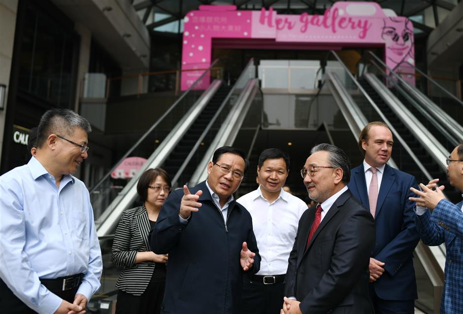 Shanghai to further bolster retailers amid shopping upgrade