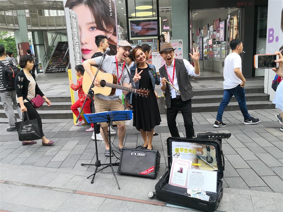 Busking program expands to Wujiang Road