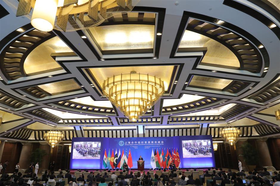 Xi: Media summit to play positive role in building up strength for SCO