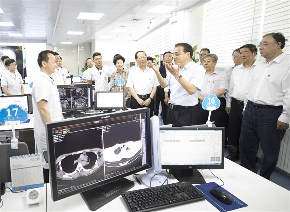 Public to benefit more from Internet Plus: Premier Li