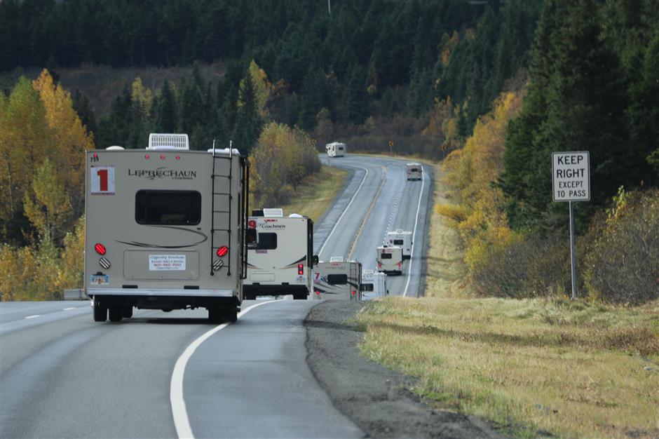 Chinese tourists discover the fun of motor homes