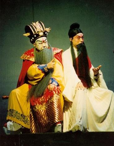 Peking Opera shows to commemorate reform and opening-up achievements