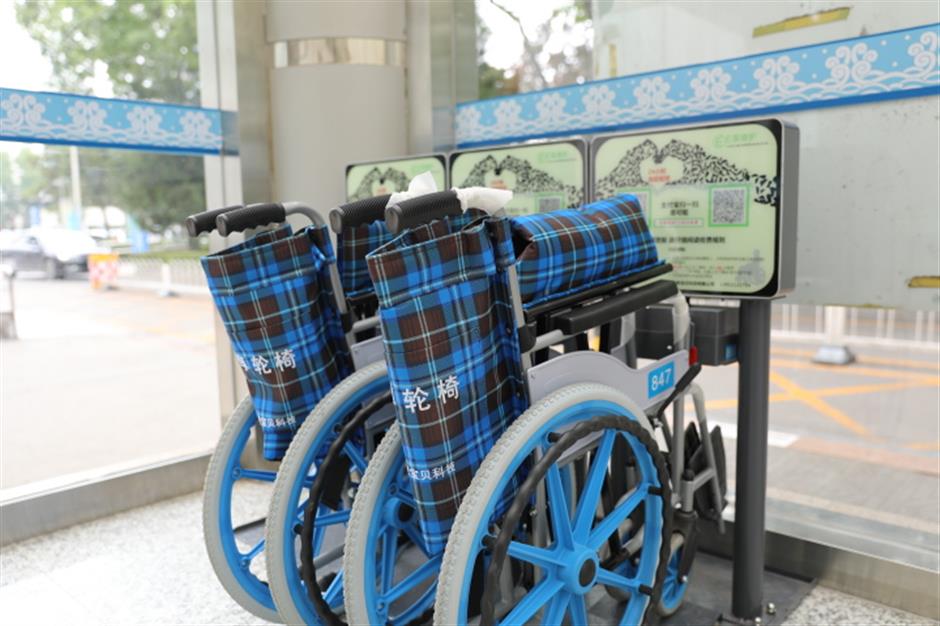 Shared wheelchairs introduced in Beijing hospital