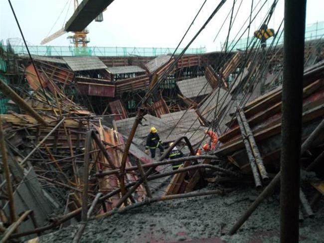 1 killed, 9 injured after building collapses at construction site