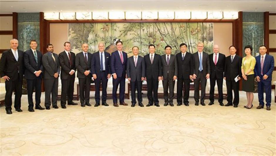 Shanghai mayor meets CCP12 chairman and his delegation