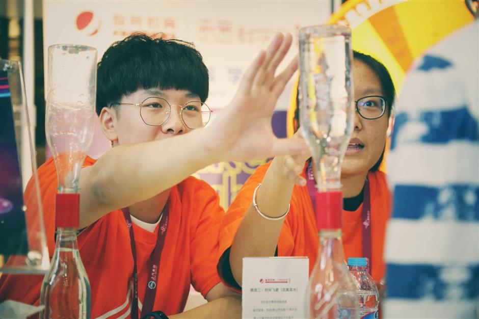 Carnival visitors have a great Science Night at city's urban planning center