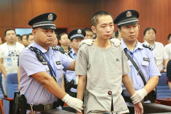 Man sentenced to death for school knife attack