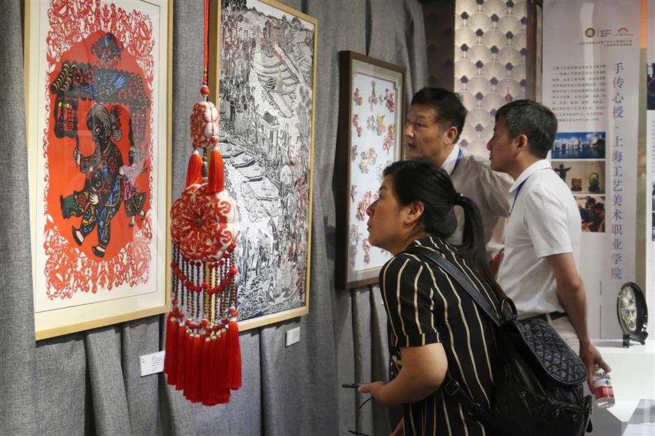 Cultural heritage artworks and workshops debut at Shanghai Great World