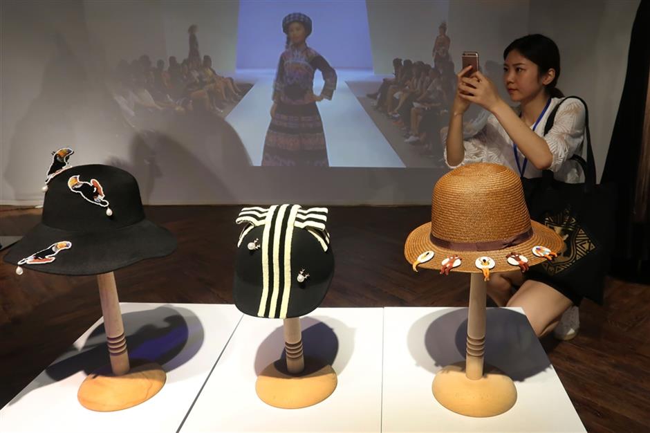 Cultural heritage artworks and workshops debut at Shanghai Great World