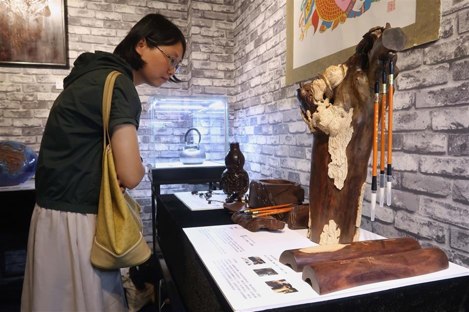 Cultural heritage artworks and workshops debut at Shanghai Great World