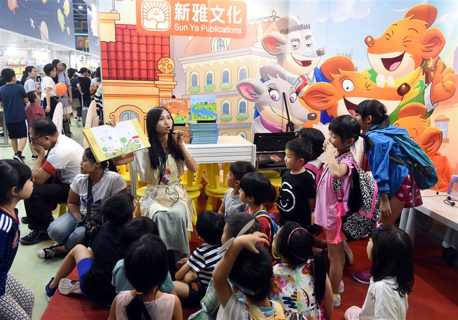 Annual book fair spurs zest for reading in Hong Kong