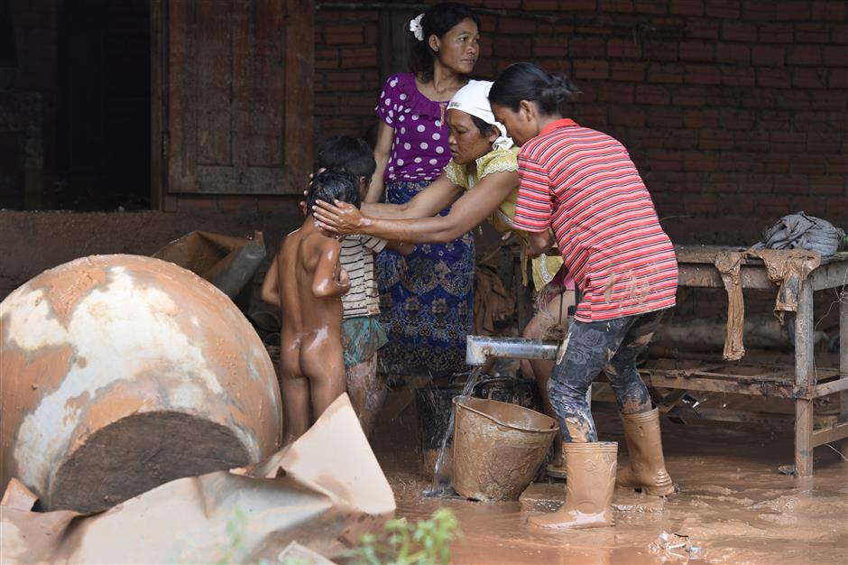 Chinese medical team starts epidemic containment in southern Laos after dam collapse