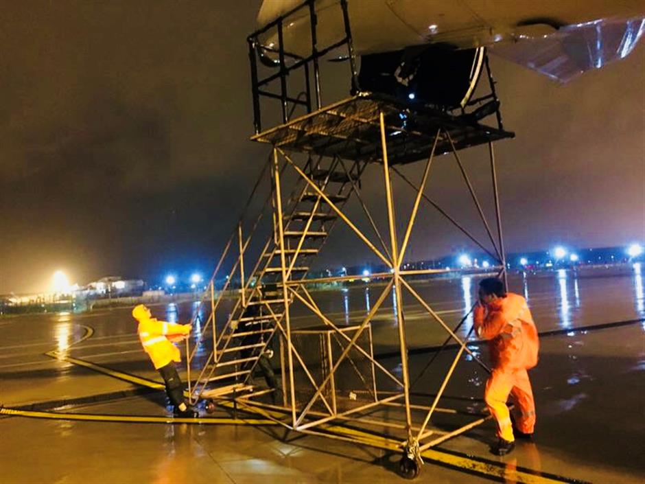 Typhoon Jongdari makes landfall in Shanghai