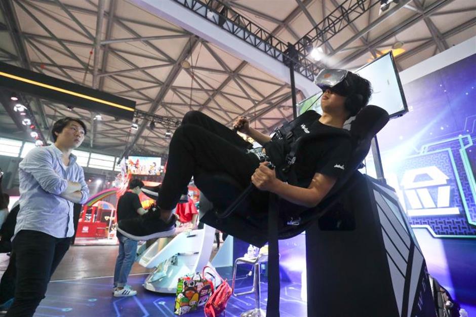 ChinaJoy is hot, despite the wind and rain