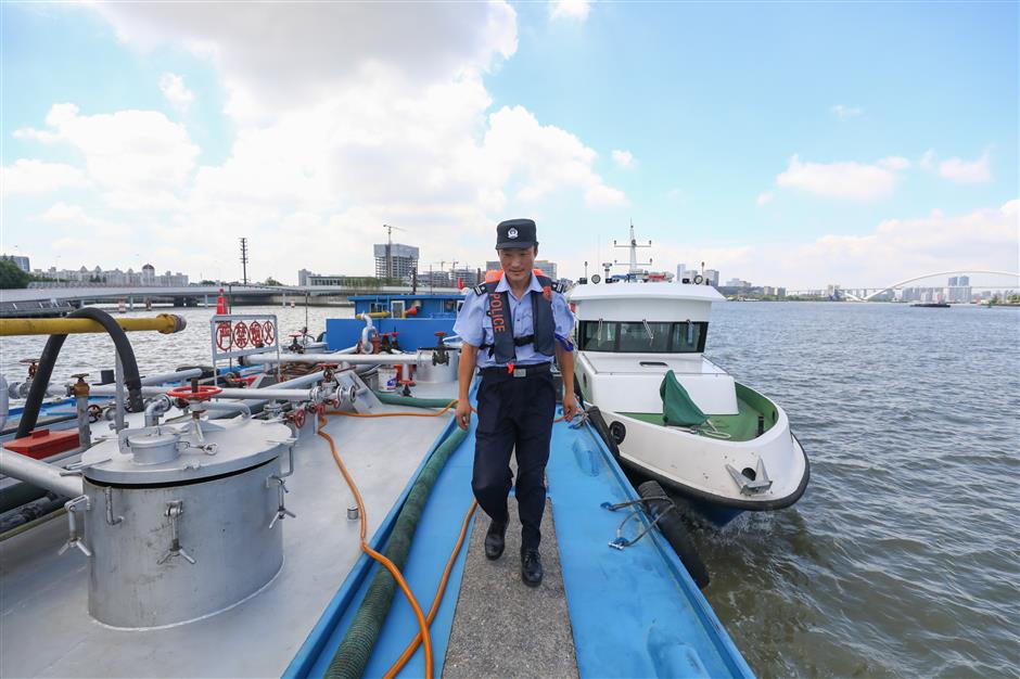 Aquatic cops saving lives on their riverine beat