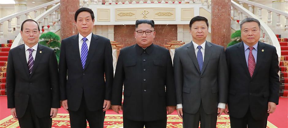 DPRK top leader meets China's top legislator again, hosts welcome activities