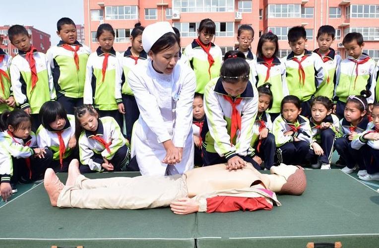 Emergency drills held for students across China to mark Int'l Day for Disaster Reduction