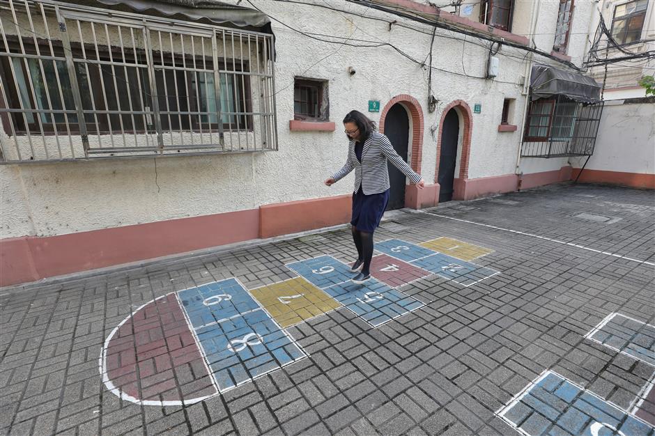 Old alley neighborhood becomes the symbol of can-do spirit