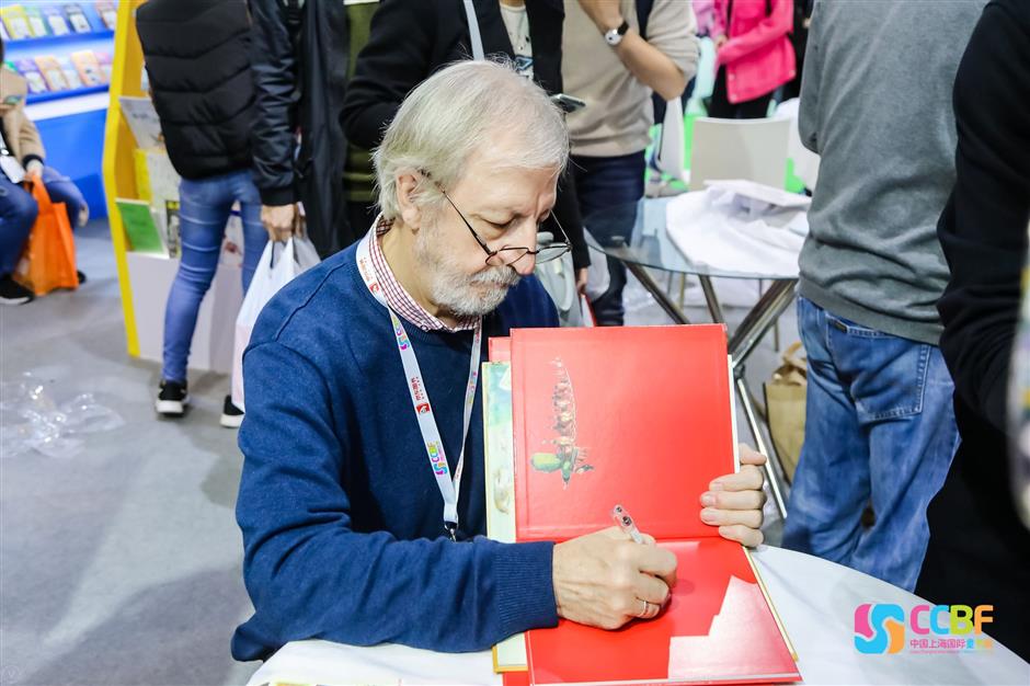 Russian illustrator casts a spell over book fair