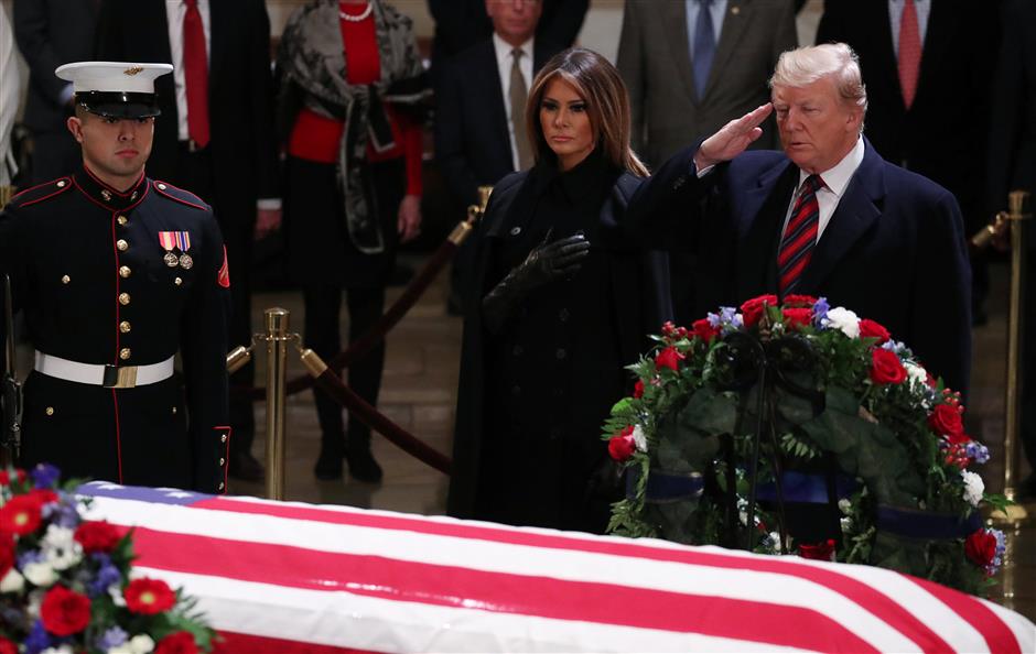 Trump pays respects to late president Bush at US Capitol