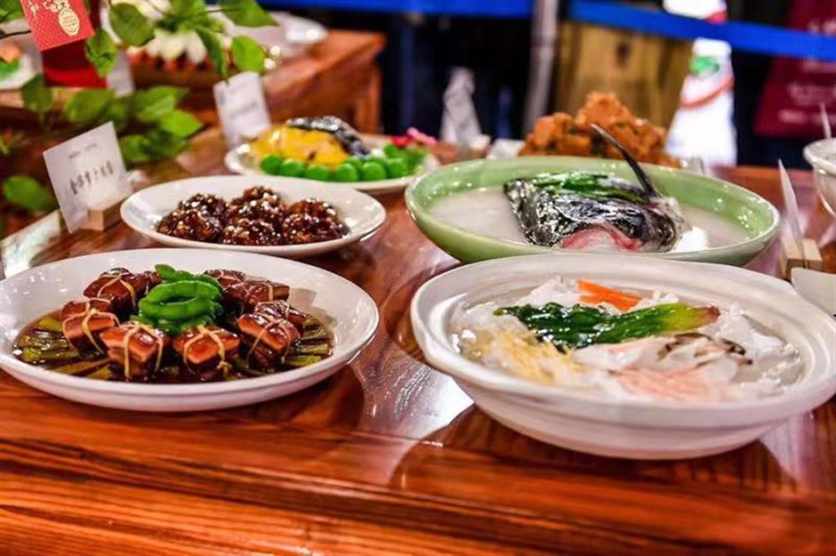 Zhejiang cultural heritage and tasty treats on show at free travel fair