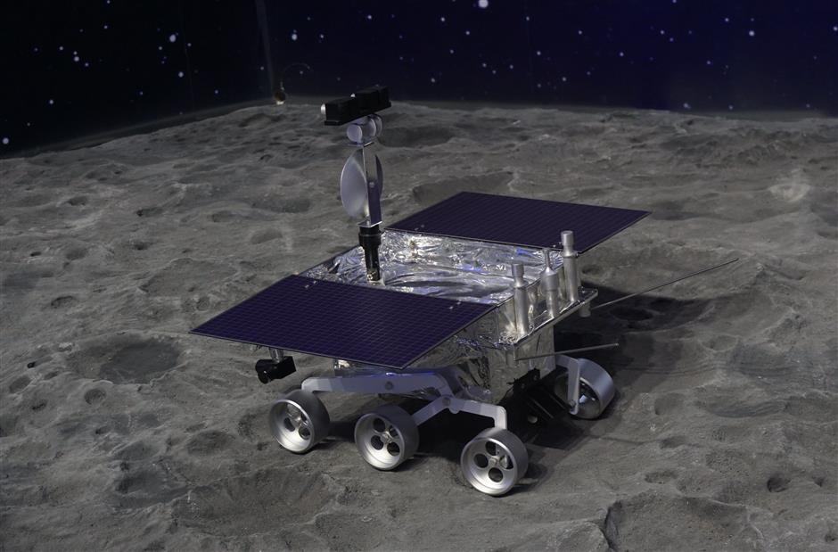 Space and friendship explored by lunar probe