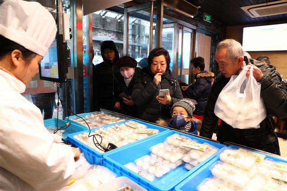 Bad weather won't stop anyone getting their seasonal snack