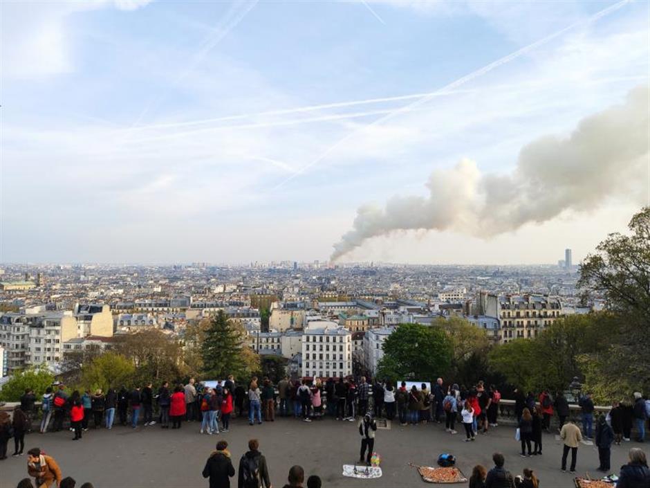 Travel agencies change plans after Notre-Dame fire