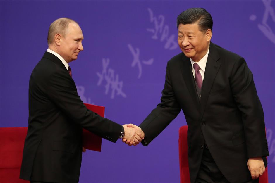 Chinese, Russian presidents hold talks