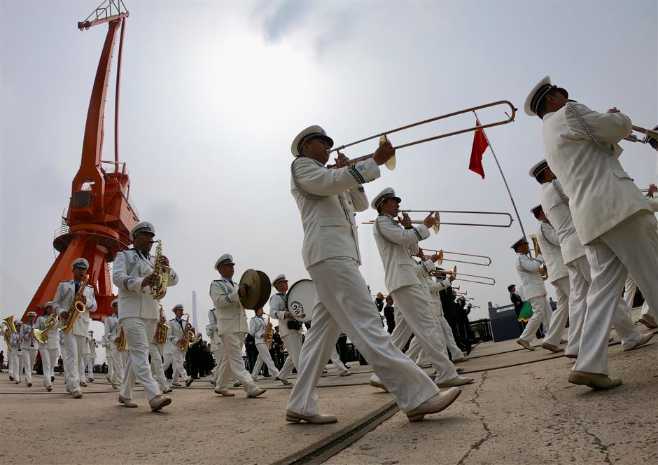 Musical tour of the world in Yangpu District