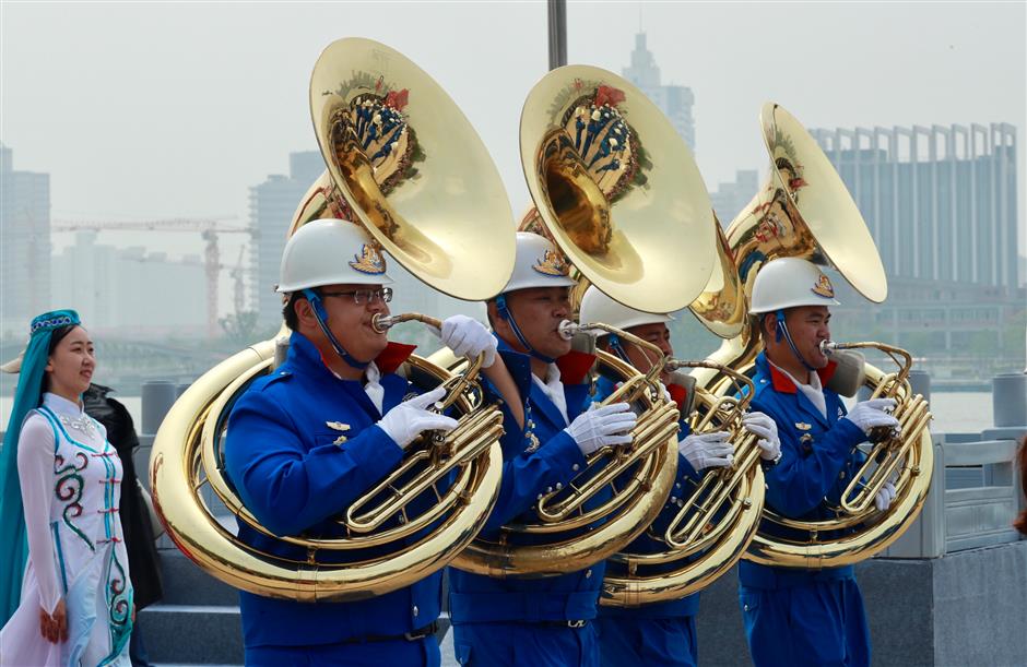 Musical tour of the world in Yangpu District