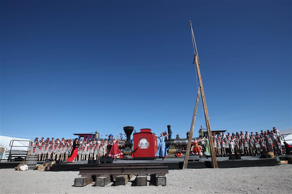 US celebrates 150th anniversary of first transcontinental railroad, hails Chinese workers