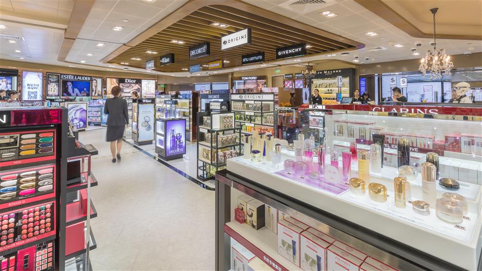 New store for passengers arriving at Pudong