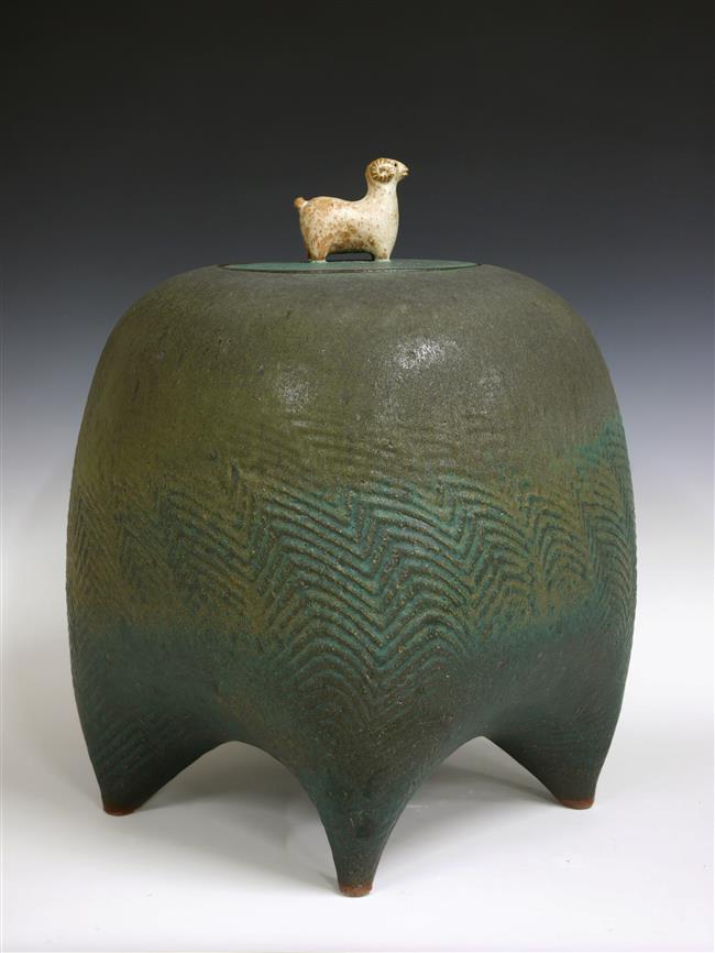 Pottery with a taste of ancient bronze