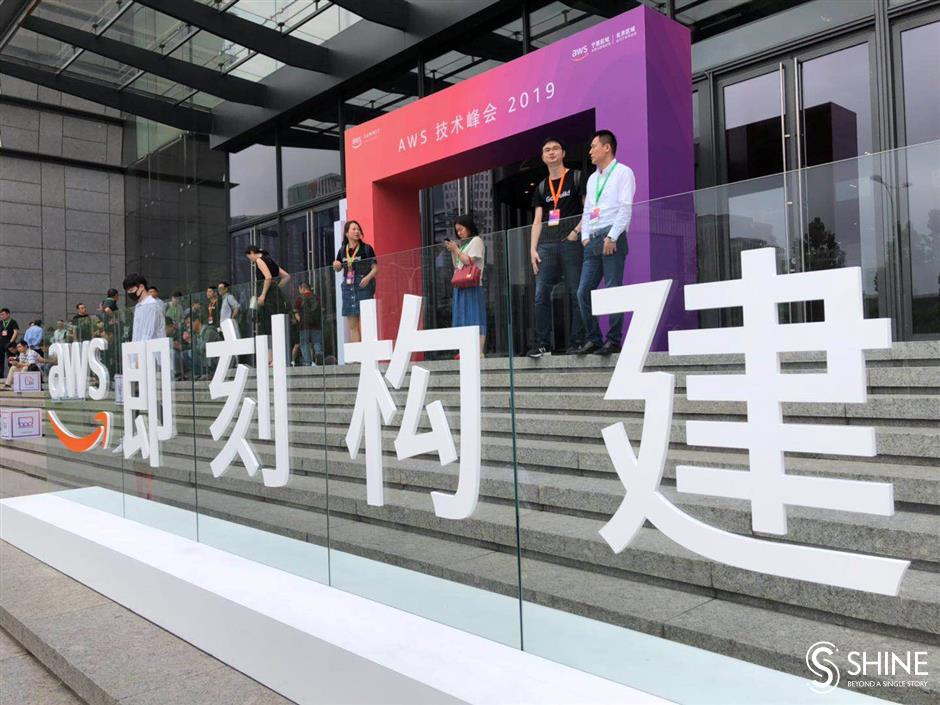 Amazon to expand and add new cloud services in China