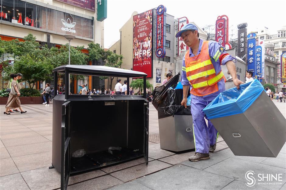 Shanghai implements green garbage rules from today