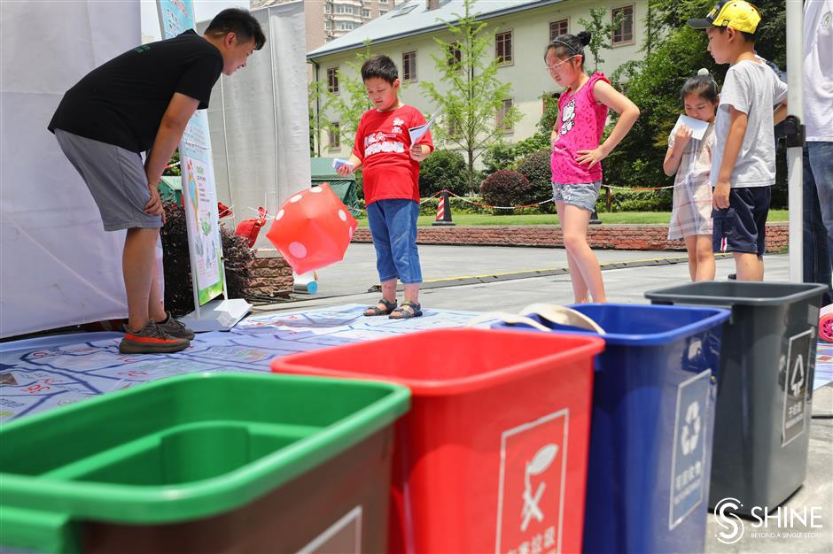 Sustainable community market marks Shanghai Daily's 20th anniversary