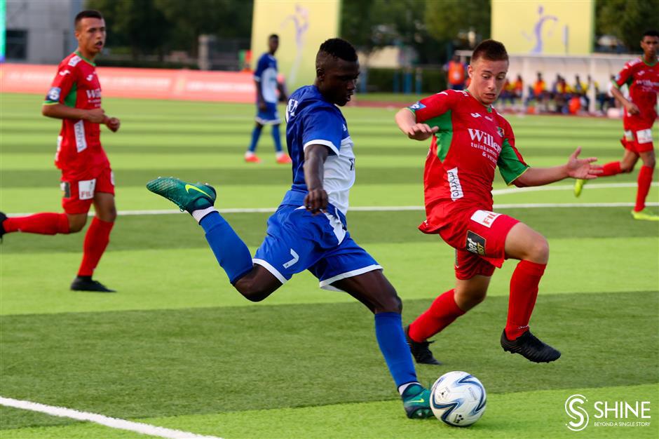 Cameroon side wins gold