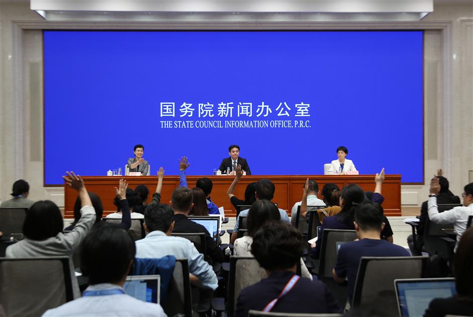 Central government spokesperson calls on HK people to oppose, resist violence