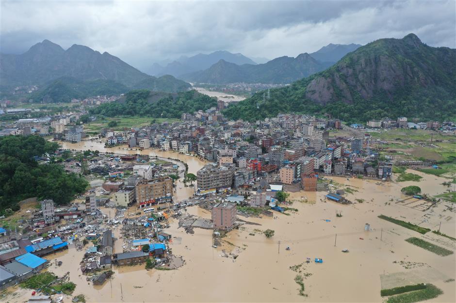 At least 13 killed, 16 missing after Typhoon Lekima hits east China